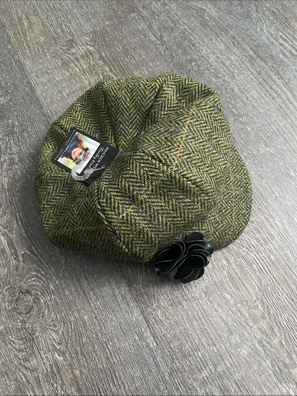 Mucros Weavers Olive Green Herringbone Wool Beret with Black Flower